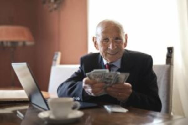 Trzynasta emerytura, świadczenia ZUS. Informacje o trzynastej emeryturze Zakładu Ubezpieczeń Społecznych